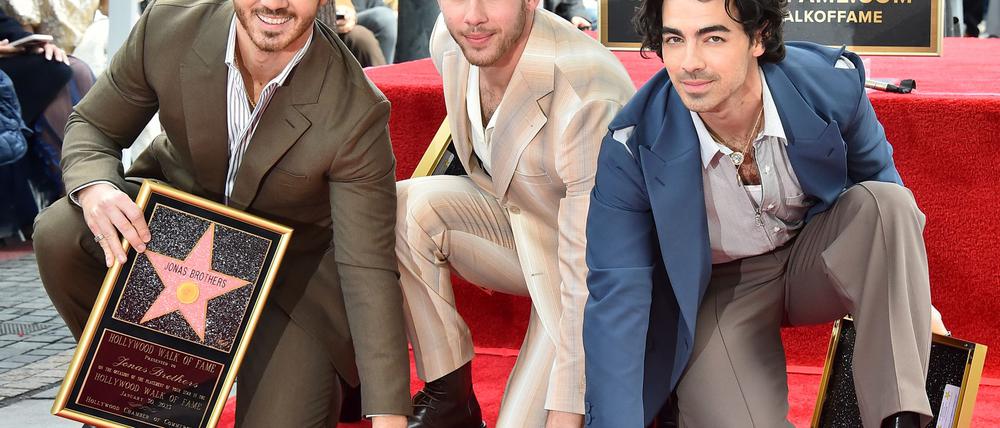 Kevin, Nick und Joe Jonas wurden jung berühmt - und mit unangemessenen Fragen konfrontiert. (Archivbild)