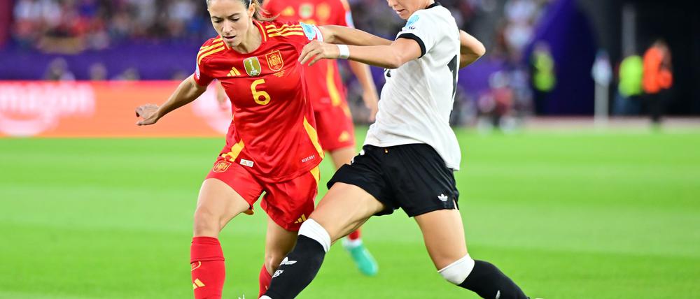 Am Ball virtuos: Aitana Bonmatí.