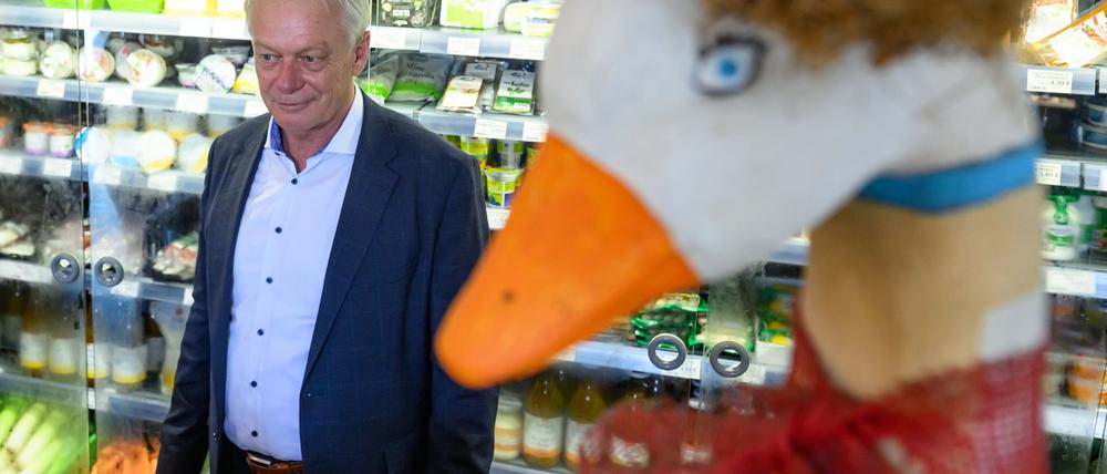 Bundesagrarminister Alois Rainer (CSU) besucht in Brandenburg den Bio-Betrieb „Ökodorf Brodowin“ .