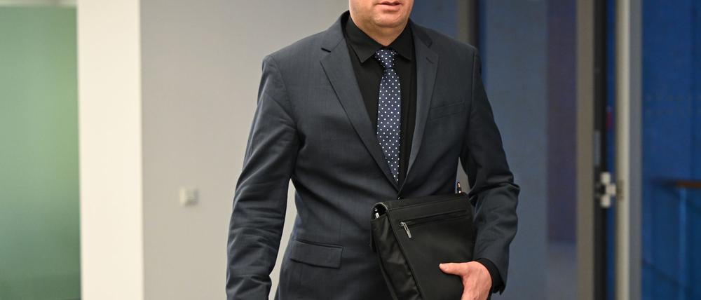 Der Prozess von Ex-Schiedsrichter Manuel Gräfe gegen den DFB wird am 11. September fortgesetzt.