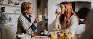 Mutter und Tochter: Für jene, die vor 1992 Kinder bekommen haben, soll sich bei der Rente etwas tun. 