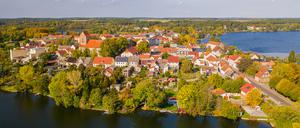 Der Ferienstart im malerisch gelegenen Lychen in der Uckermark wird von der Abschiebung der Familie mit vier Kindern überschattet.