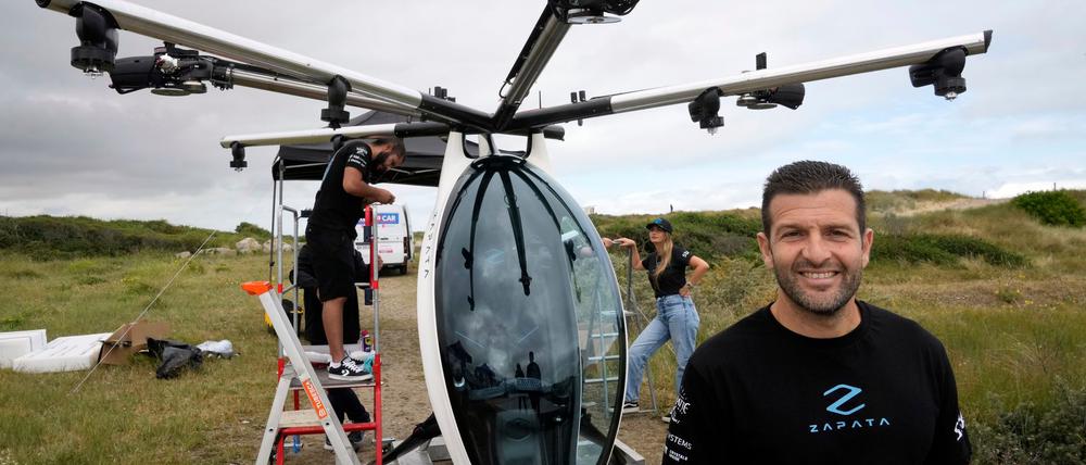 Beim erneuten Versuch, den Ärmelkanal zu überqueren, ist Zapata abgestürzt.