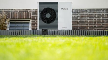 Die Absatzzahlen von Wärmepumpen sind im ersten Halbjahr gestiegen.