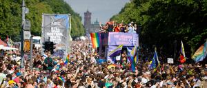 Großes Gedränge: Die Straße des 17. Juni und das Brandenburger Tor waren Zielpunkt des CSD.