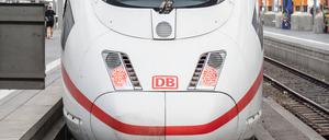 ICE der deutschen Bahn: Ein Zug blieb stundenlang in einem Tunnel stecken.