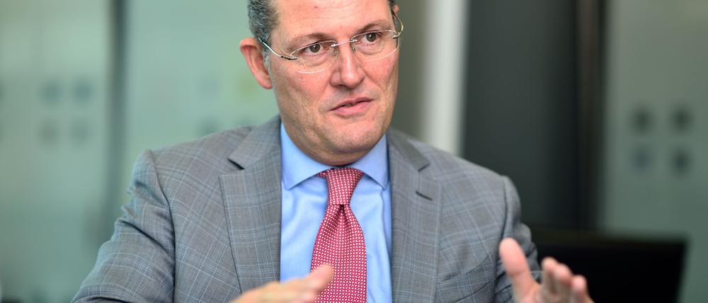 „Wer jetzt mit Empörung reagiert, verweigert sich der Realität“, sagte Dulger der Deutschen Presse-Agentur.