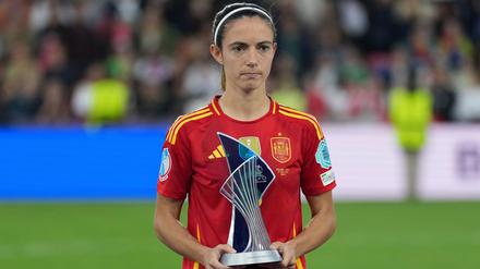 Kein Trost für Aitana Bonmatí: Auszeichnung als beste Spielerin des Turniers. 