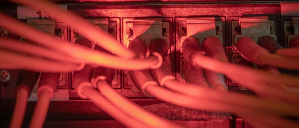 Proukrainische Hacker reklamieren für sich, die IT-System der größten russischen Fluggesellschaft Aeroflot durch einen Angriff lahmgelegt zu haben. (Symbolbild)