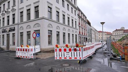 Wegen Leitungsarbeiten ist die Erika-Wolf-Straße in Potsdam gesperrt.