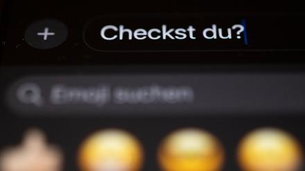 Jugendliche haben ihre Favoriten für das „Jugendwort des Jahres“ 2025 nominiert - unter anderem „Checkst du?“, „Goonen“ oder „Sybau“. 