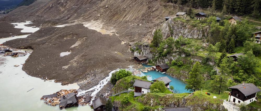Ein Bergsturz zerstörte Ende Mai große Teile des Dorfes Blatten im Schweizer Kanton Wallis. (Archivbild)