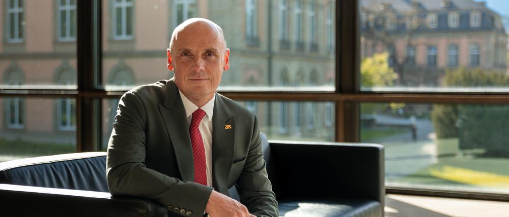 Daniel Born (SPD) war bis vor wenigen Tagen Landtagsvizepräsident in Baden-Württemberg. Von diesem Amt trat er zurück, von seinem Mandat bisher nicht.