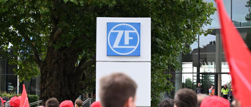 Der Autozulieferer ZF muss sparen (Foto- aktuell)