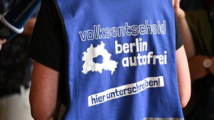 Die Initiative „Volksentscheid Berlin autofrei“ stellt sich darauf ein, bald wieder Unterschriften zu sammeln. (Archivfoto)