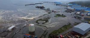 Ein Tsunami hat die russische Insel Paramushir im Norden der russischen Kurilen-Inseln getroffen.
