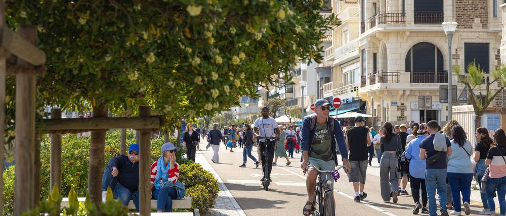Strandtouristen in Les Sables-d'Olonne sollen nicht mehr in Badekleidung und mit nacktem Oberkörper in die Stadt hineinlaufen.