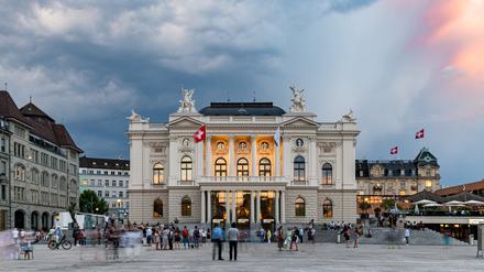 Blick auf das Opernhaus in Zürich.