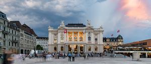 Blick auf das Opernhaus in Zürich.