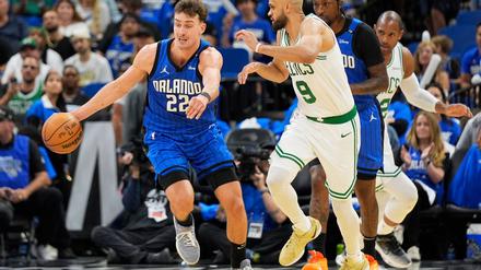 Franz Wagner bestreitet mit den Orlando Magic ein NBA-Spiel in seiner Heimatstadt Berlin.