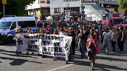 Community Dyke* March am Kottbusser Tor.