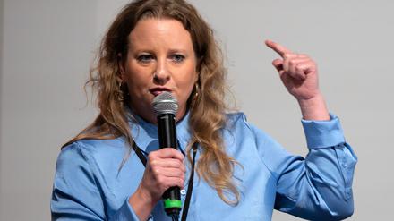 Die Regierungskoalition in Brandenburg liegt im Clinch: Die BSW-Landesvorsitzende Benda wählt nicht zum ersten Mal eine scharfe Tonart gegen die SPD.