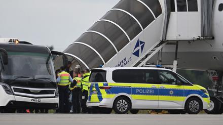 Das Bundesinnenministerium will zunächst die juristische Entwicklung abwarten. (Archivbild)