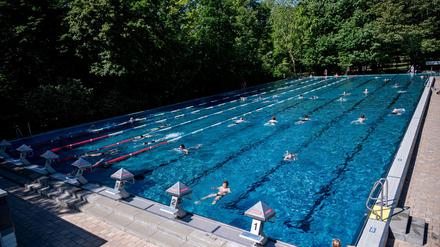 Die bisherige Bilanz der Berliner Freibäder fällt nach eigenen Angaben verhalten positiv aus. (Archivfoto)