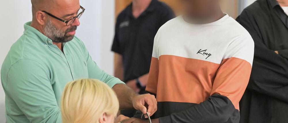 Vor Gericht berichtet der 23-Jährige, Stimmen in seinem Kopf hätten ihm dem Mord aufgetragen. (Archivbild)