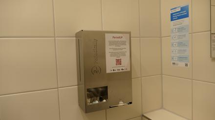 Die ersten Spender mit Menstruationsprodukten wurden an der Uni Potsdam installiert. 