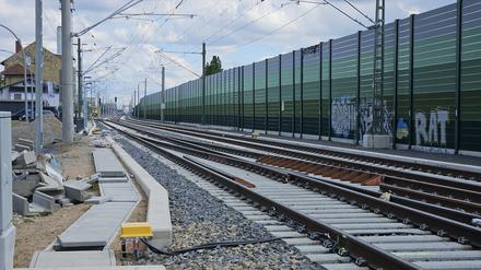 Fast fertig: die Dresdner Bahn Höhe S-Bahnhof Marienfelde.