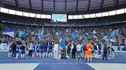 Am Freitag startet Hertha BSC bei Schalke 04 (20.30 Uhr/Sat.1 und Sky) in die neue Saison. Das erste Heimspiel findet am 10. August gegen den Karlsruher SC statt.