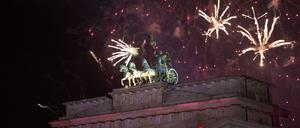 Zum Abschluss der Show gab es - wie hier beim Jahreswechsel 2024/2025 - ein Feuerwerk. (Archivbild)