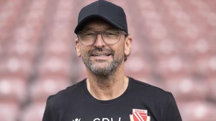 Energie Cottbus-Trainer Claus-Dieter Wollitz wünscht sich eine sorgenfreie Saison.