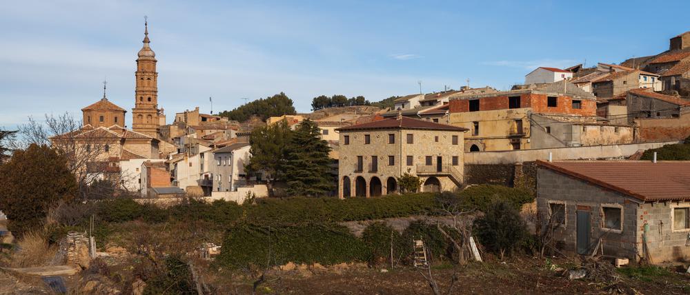Burbáguena, ein kleines Dorf im Osten Spaniens, erwacht durch die Ankunft Geflüchteter zu neuem Leben.