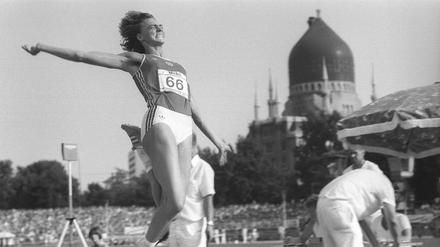 Heike Drechsler vor knapp 40 Jahren im Heinz-Steyer-Stadion