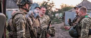 Ukrainische Soldaten an der Front in Tschassiw Jar