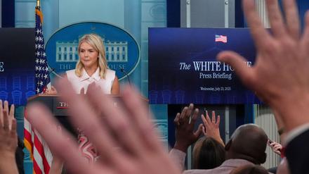Kündigt die Reise des US-Sondergesandten Steve Witkoff und des US-Botschafters in Israel, Mike Huckabee, in den Gazastreifen an - die Pressesprecherin des Weißen Hauses, Karoline Leavitt. (Archivbild)
