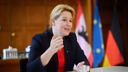 Wirtschaftssenatorin Franziska Giffey (SPD) fordert eine klare Absage für Enteignungen von Berliner Unternehmen. (Archivbild) 