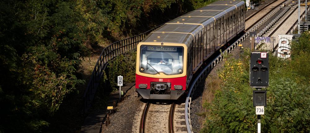 Schon wieder verzögert sich die Vergabe bei der Berliner S-Bahn.