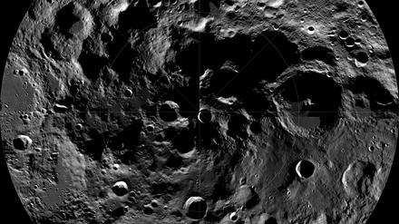 Die Aufgabe des LRAD: In den dauerhaft verschattetenen Kratern am Mond-Südpol nach Wassereis suchen.