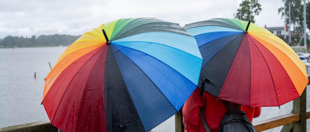 Regnerisch bleibt es auch am Wochenende. (Archivbild)