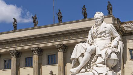 Die Humboldt-Universität in Berlin hatte eine der zwei Professuren in Deutschland, die explizit feministische Philosphie anbieten. Nun wechselt die Inhaberin aber nach Glawgow.