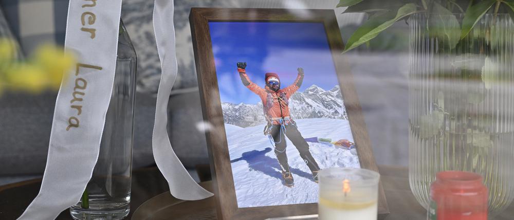 Ein Foto, das an die verunglückte Laura Dahlmeier erinnert.