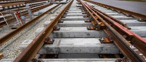 Der letzte Zug ist von der Strecke, nun beginnen die Bauarbeiten zwischen Hamburg und Berlin. (Archivbild)