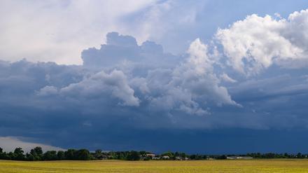 Berlin und Brandenburg starten mit gemischtem Wetter ins Wochenende. (Archivbild)