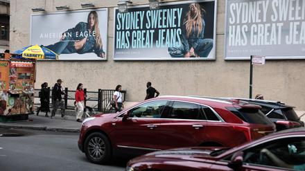 Reklame mit Sydney Sweeney der Jeansmarke American Eagle.