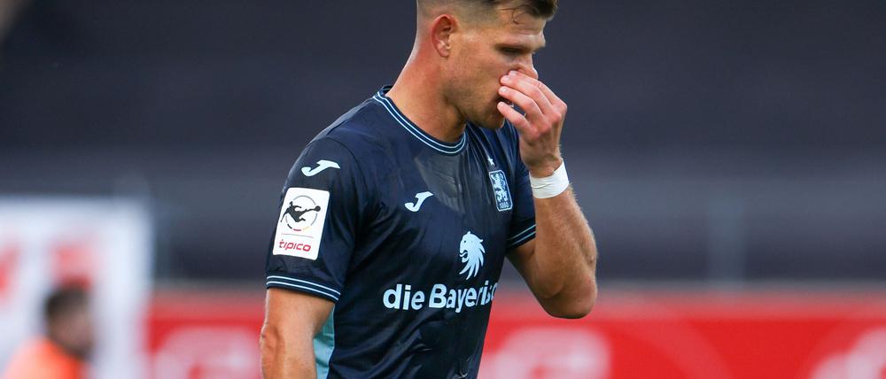 Rückkehrer Florian Niederlechner widmete seinen Treffer zum 1:1-Endstand bei Rot-Weiss Essen der Familie von Sven Ulreich.