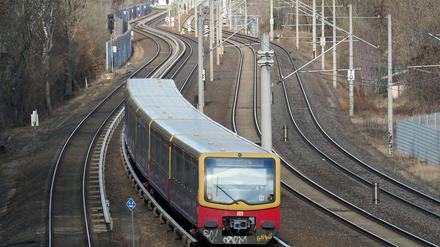 Auf den Linien S2, S8 und S85 kommt es derzeit zu Unterbrechungen und Verspätungen. (Archivbild)