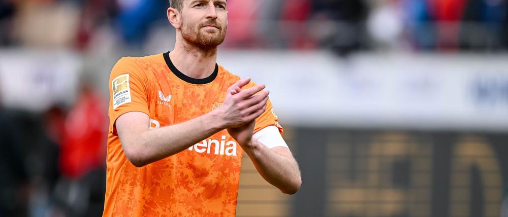 Wird Bayer Leverkusen nach erfolgreichen Jahren verlassen: Torhüter Lukas Hradecky.